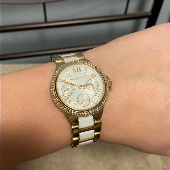 Michael Kors Watch - Picture 4 of 5